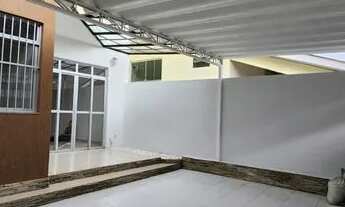 Imagem: Casa de condomínio para venda possui 200