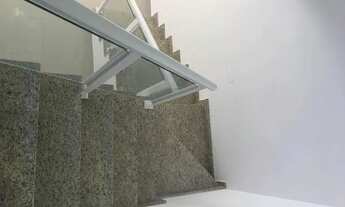 Imagem 4: Linda caa duplex de alto padrão em Vargem Grande com duas suítes