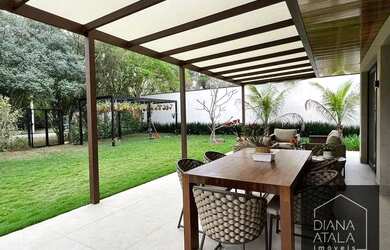 Imagem 2: Casa de alto padrão com 3 suítes à venda no Condomínio Marambaia- Vinhedo S.P