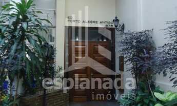 Imagem 3: Loft bastante iluminado e arejado, recém reformado, com localização privilegiada no Centro