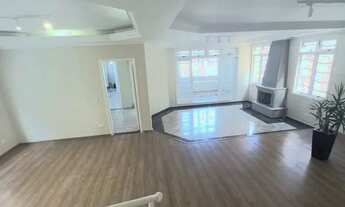 Imagem 2: Casa de condomínio para aluguel tem 300 metros quadrados com 4 quartos