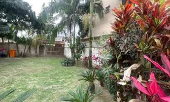 Imagem 4: Casa para venda possui 550 metros, com piscina, cascata, área gourmet, espaço lazer