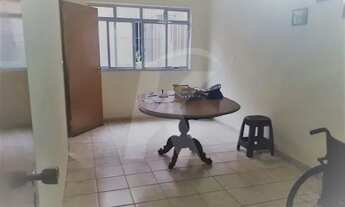 Imagem 6: Amplo sobrado com 3 suítes e 6 vagas