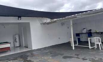 Imagem 4: Casa com piscina