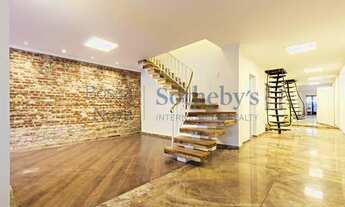 Imagem: Casa ensolarada próxima ao Parque Ibirapuera