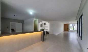 Imagem: Casa triplex 5 suítes à venda no Recreio