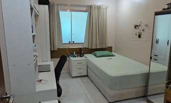 Imagem 2: Casa térrea de alto padrão no Condomínio Mediterrâneo - 3 suítes, piscina e energia solar