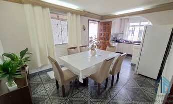 Imagem 7: Casa, terreno com duas casas, 05 quartos c/suíte, área gourmet, no Capão Raso em Curitiba