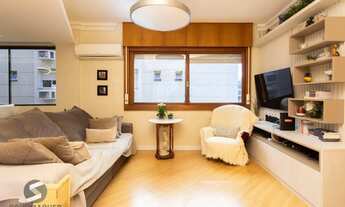 Imagem 2: More no Petrópolis! 3 Dormitórios, Suíte, 2 Vagas e Totalmente Mobiliado