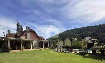 Imagem 4: Casa para venda com 5 quartos, 1296m² - Albuquerque - Teresópolis/RJ