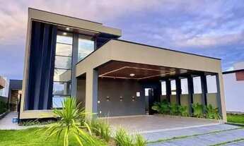 Imagem: Casa de Alto Padrão com Piscina no Litoral