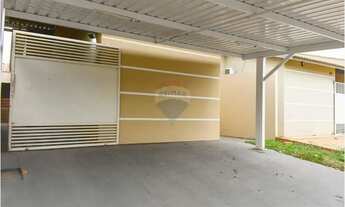 Imagem 3: Casa à venda com três quartos e energia fotovoltaica