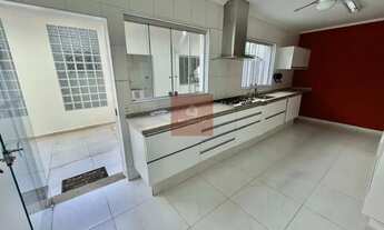 Imagem 5: CASA SOBRADO 375M² 3SUITES 3VAGAS CHURRASQUEIRA E PISCINA