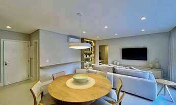 Imagem 3: Apartamento decorado com 3 suítes a venda na Praia da Enseada Ubatuba SP