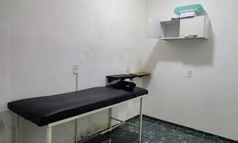 Imagem 2: Casa em Colônia Oliveira Machado, Ponto Comercial c/2 Suites