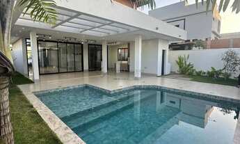 Imagem 3: Sobrado Condomínio Florais da Mata para venda possui 436 metros quadrados com 4 quartos