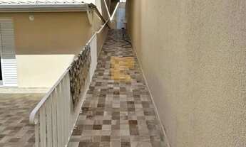 Imagem 6: Casa Térrea Reformada com Espaço Gourmet, 3 Dormitórios e Localização Privilegiada na Mooc