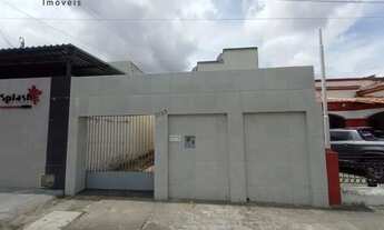 Imagem: Casa com 4 quartos à venda no Benfica