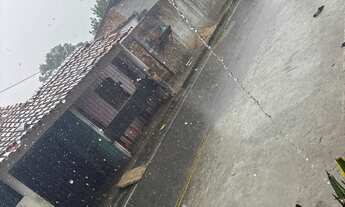 Imagem 3: Casa e kit tá Casa com 5 dormitórios