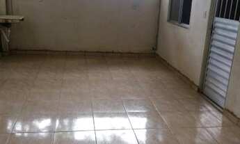 Imagem 2: ALUGO casa em bicas