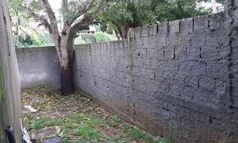 Imagem 3: Casa com quintal frente de rua 2 quartos