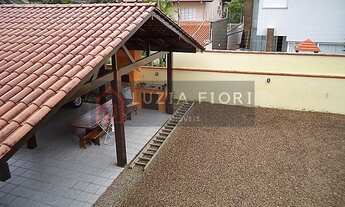 Imagem 5: Casa à venda no bairro América, Joinville/SC Sobrado localizado em rua nobre do bairro