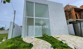 Imagem: Casa com 3 suítes à venda no Coqueiro