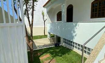 Imagem 2: Ampla casa 4 quartos, 2 banheiros, 4 vagas, terraço, quintal, Ataíde, Vila Velha