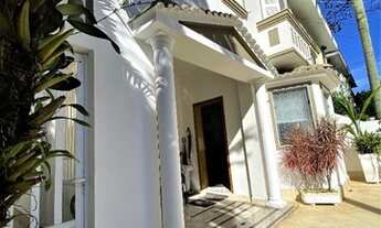 Imagem 4: CASA NO GONZAGA ( Charmosa & Elegante & esperando por você