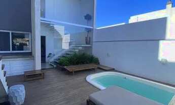 Imagem 2: Casa de condomínio sobrado para venda tem 180 metros quadrados com 3 quartos