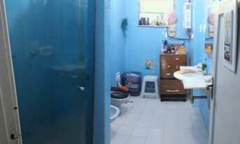 Imagem 6: Apartamento na segunda quadra da praia, em prédio com arquitetura antiga e portaria 24hs