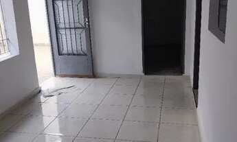 Imagem 3: Casa de Fundos Casa com 2 dormitórios