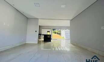 Imagem 7: Excelente Casa Linear com 4 Quartos, 1 Suíte e 4 Vagas em Condomínio Fechado em Vespasiano