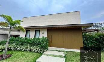 Imagem: Casa de alto padrão com 3 suítes à venda