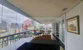 Imagem: Apto com 226 m2 de área útil. Quatro dormitórios