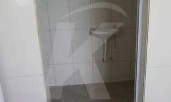 Imagem 2: Terreno com duas casas para vender!