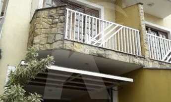 Imagem: Sobrado com excelente localização na Parada