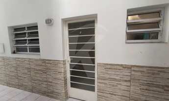 Imagem 2: Casa em condomínio com 1 quarto e cozinha e banheiro