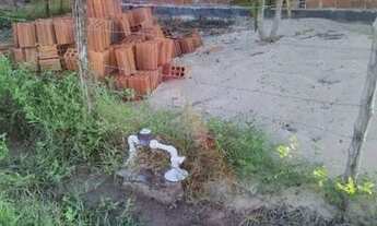 Imagem 3: Casa na Vila Magnólia (na altura de radier)