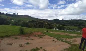 Imagem 2: Terreno para venda tem 500 metros quadrados