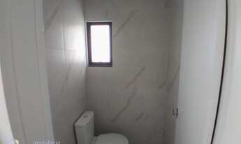 Imagem 3: Sobrado alto padrão de acabamento, com 3 dormitórios sendo uma suíte com closet em Indaial