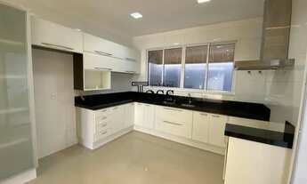 Imagem 5: Vende casa Eco village 2 com 4 dormitórios, uma suíte e 3 tipo apartamento, piscina, varan