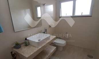 Imagem 5: Sobrado completo e espaçoso em ótima localização