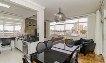 Imagem 2: Apartamento à venda, 3 quartos, reformado, sacada, 1 vaga, 110m², Centro, Curitiba/PR