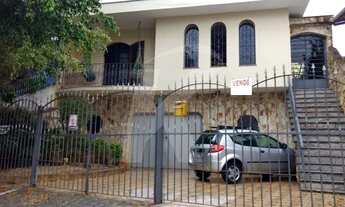 Imagem: Sobrado com 3 dormitorios, 8 vagas, churraqueira