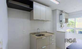 Imagem 7: Apartamento semi-mobiliado, com área privada de 50,95 M2