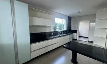 Imagem 4: Casa Estilo Sobrado Para locação e venda no Condomínio Jardins Roma Em Uberlândia