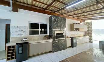 Imagem 4: Oportunidade Única: 256m² com Varanda Enorme e Vista Mar em Guarapari ES