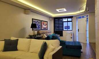 Imagem 4: Casa de 4 dormitórios, piscina em ótima localização