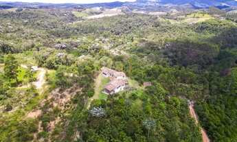 Imagem 5: Casa com vista direta para Pedra Azul e Forno Grande
